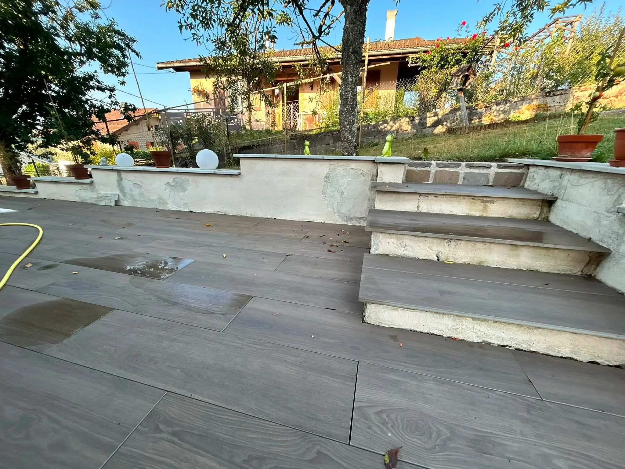 Terrasse carrelée — avant travaux